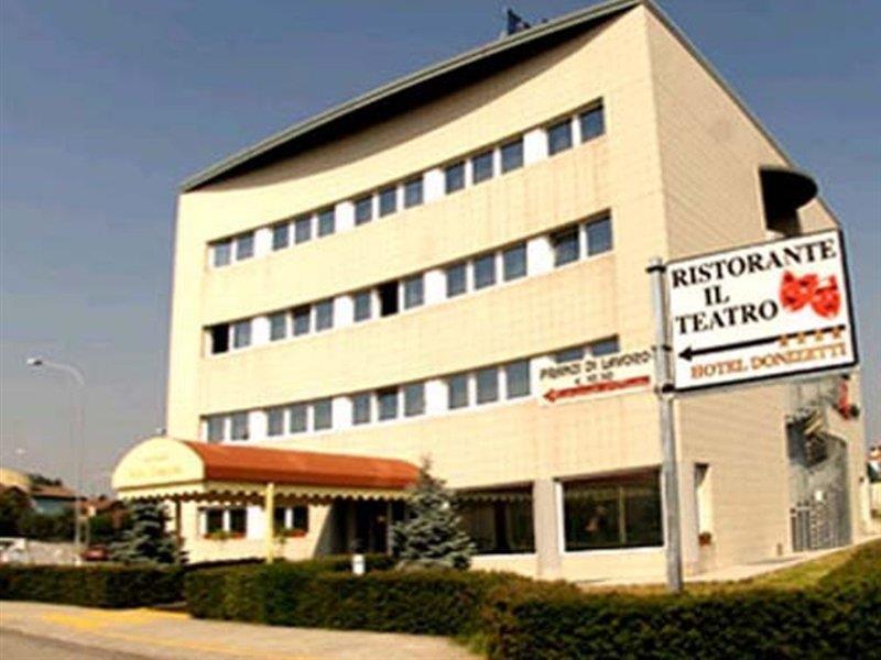 Hotel Donizetti Lallio Bagian luar foto